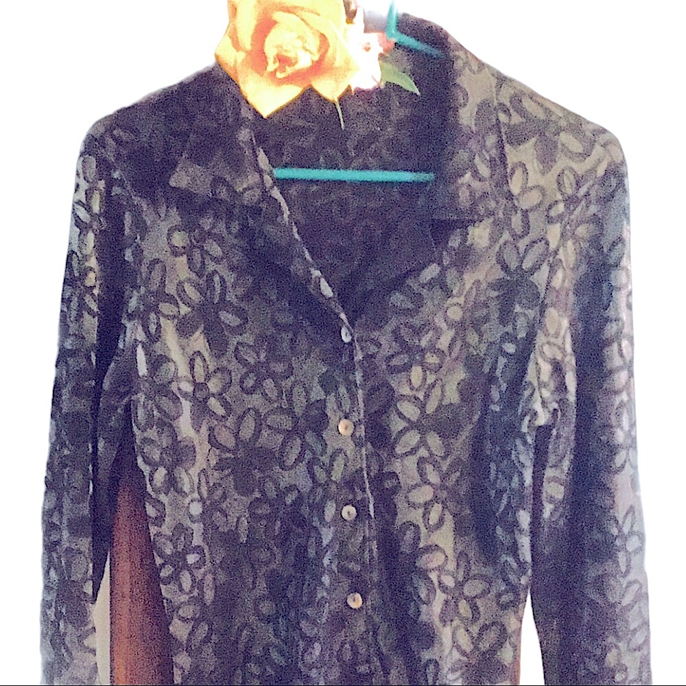 Feminine French Curve 👚👀